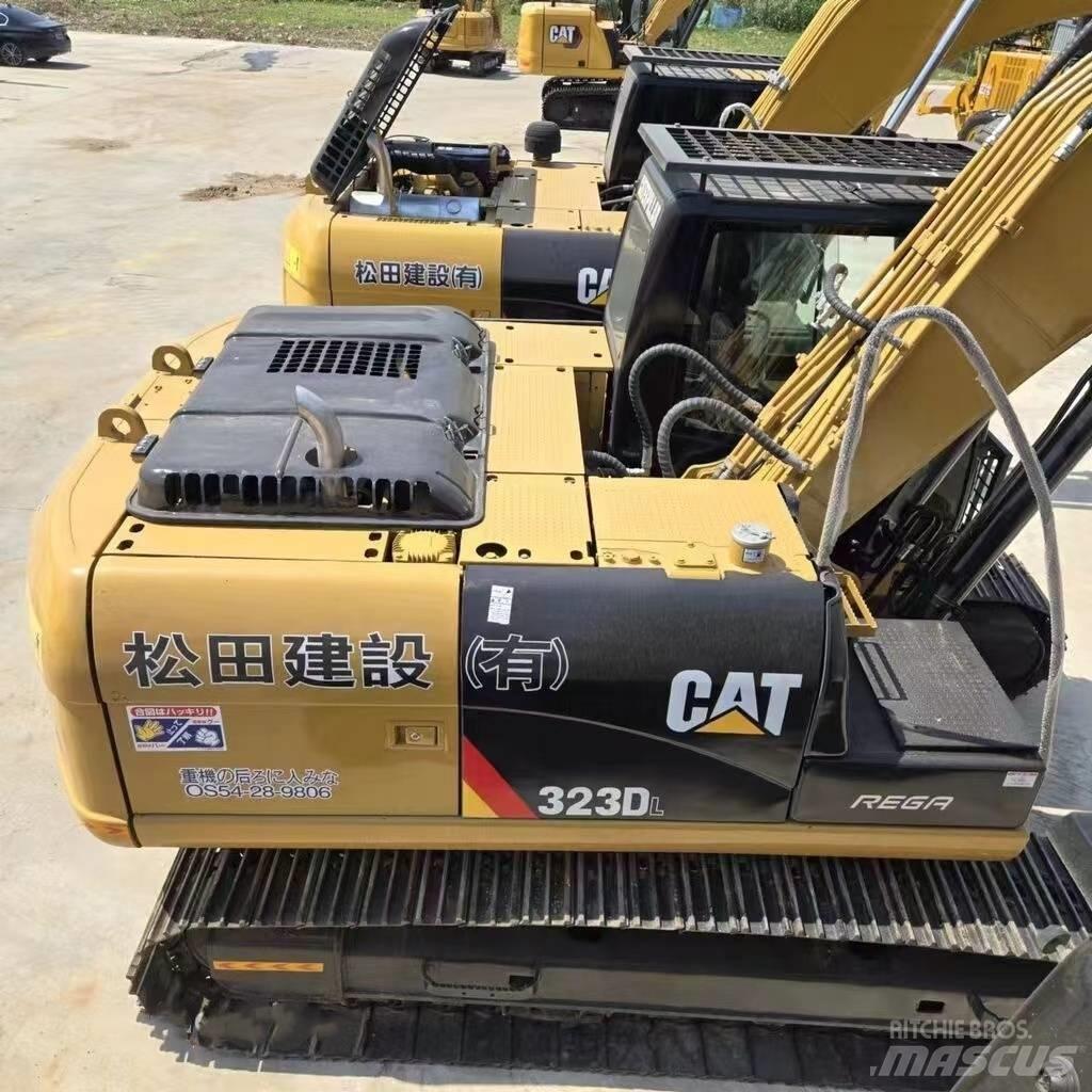CAT 323 D Верижен екскаватор