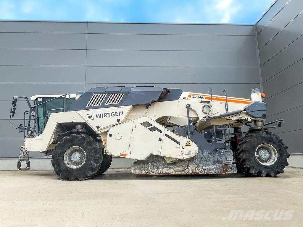 Wirtgen WR 240I Рециклатори на асфалт