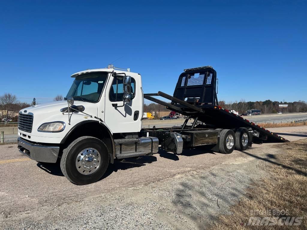 Freightliner M2 Автомобили за пътна помощ