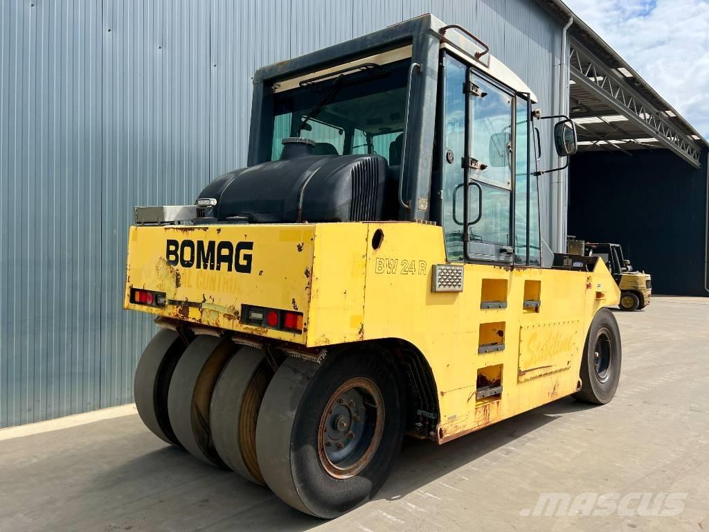 Bomag BW24R Пневматични гумени  ролки
