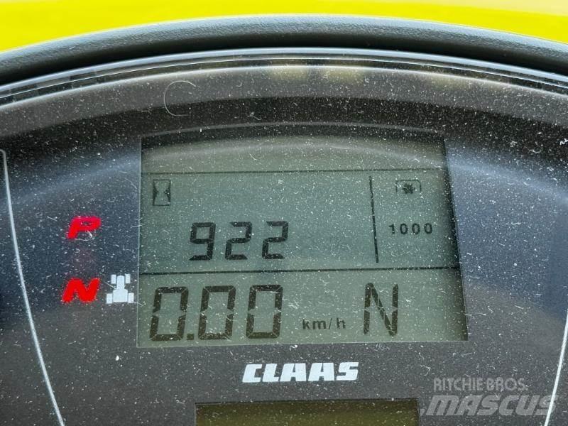 CLAAS AXION 870 Трактори