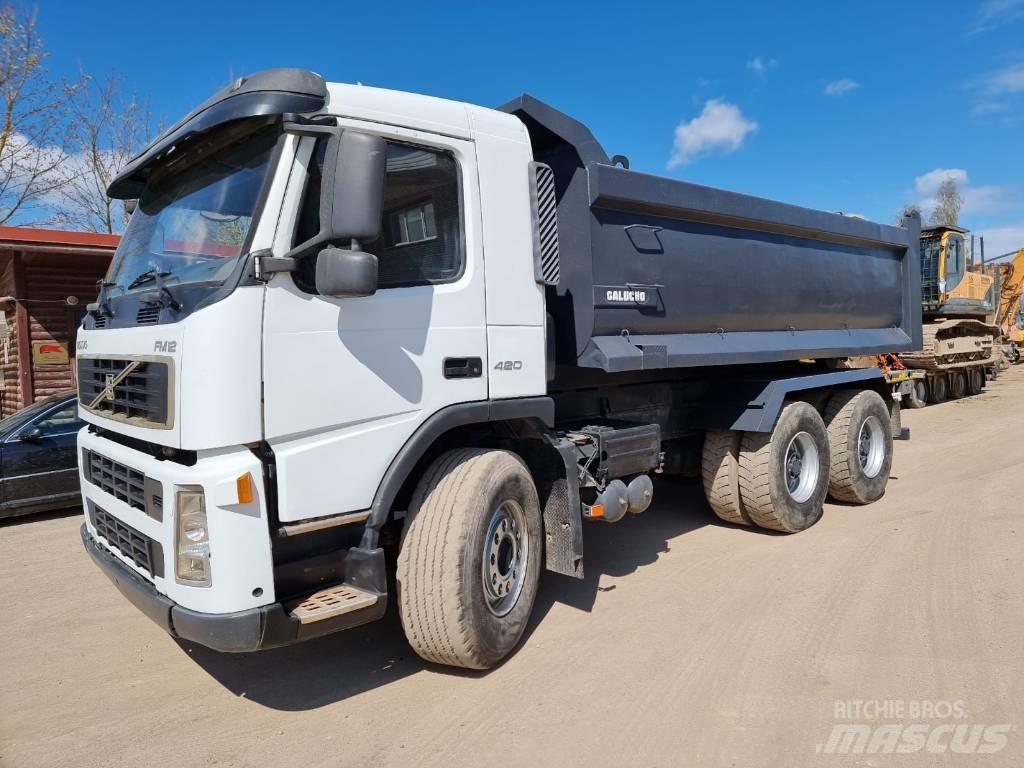 Volvo FM420 6x4 Камиони със скипов подемник