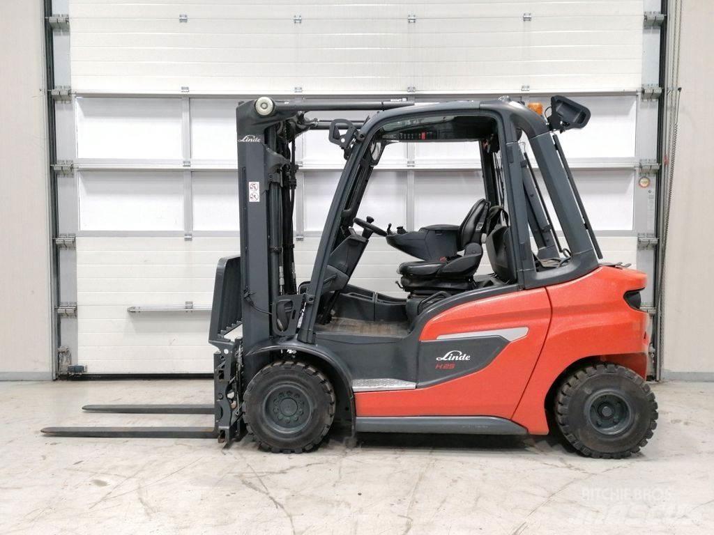 Linde H25T-01 Електрически вилични кари-повдигачи