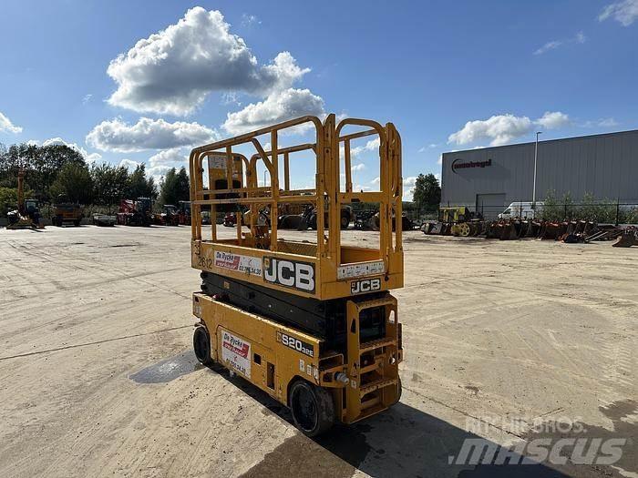 JCB S2032E Ножични работни платформи