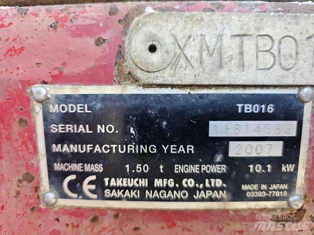 Takeuchi TB 016 Мини екскаватори < 7 т