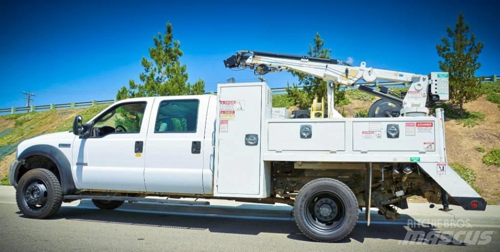 Ford F 550 Общински/универсални превозни средства
