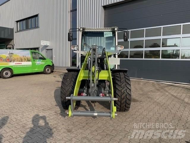 CLAAS Torion 535 Колесни товарачи