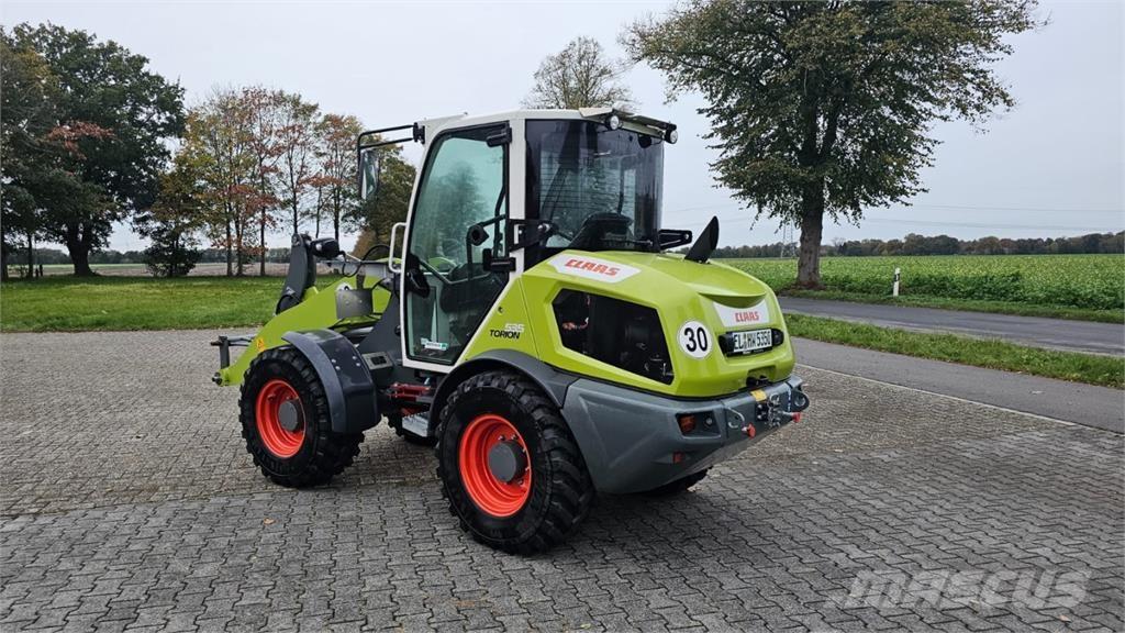 CLAAS Torion 535 Колесни товарачи
