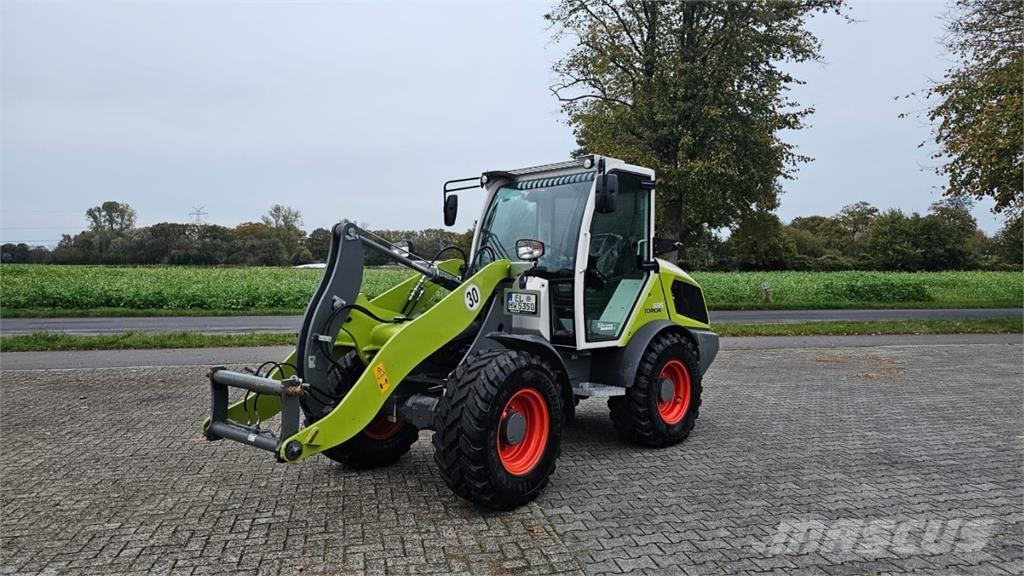 CLAAS Torion 535 Колесни товарачи