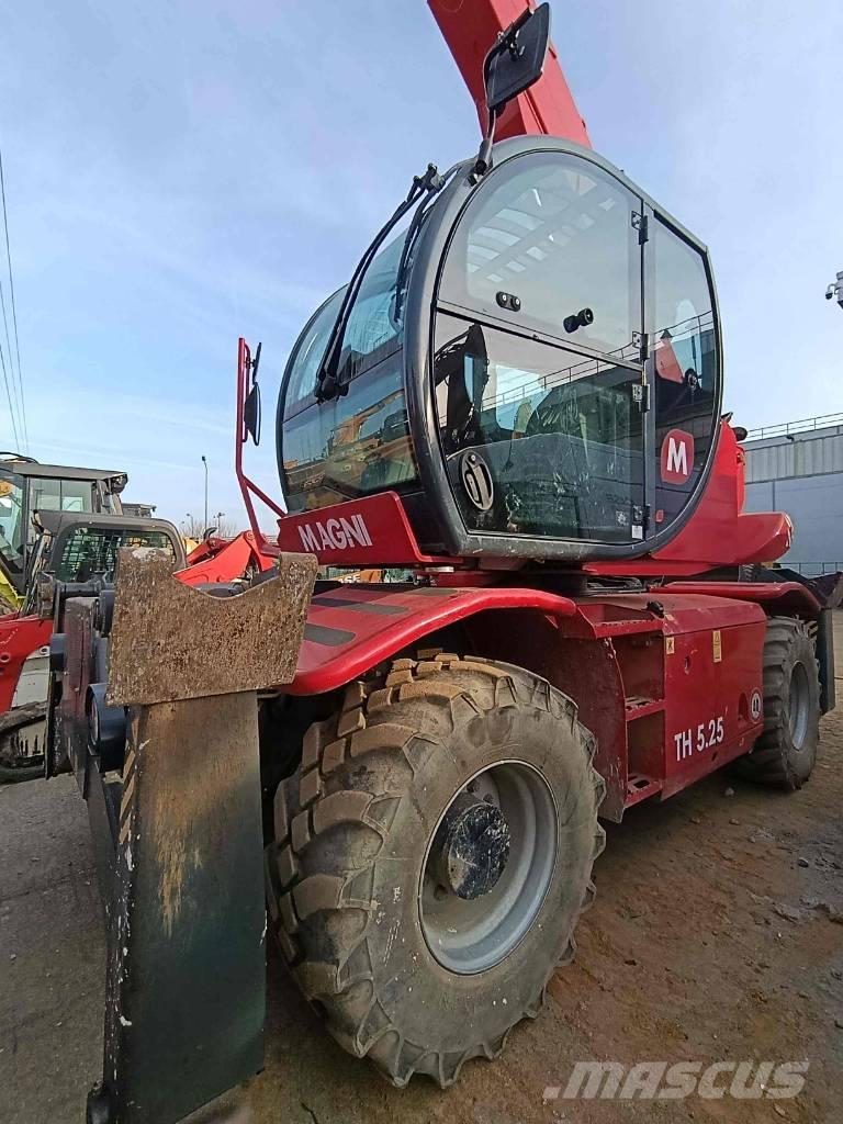 Magni RTH 5.25 Телескопични товарачи