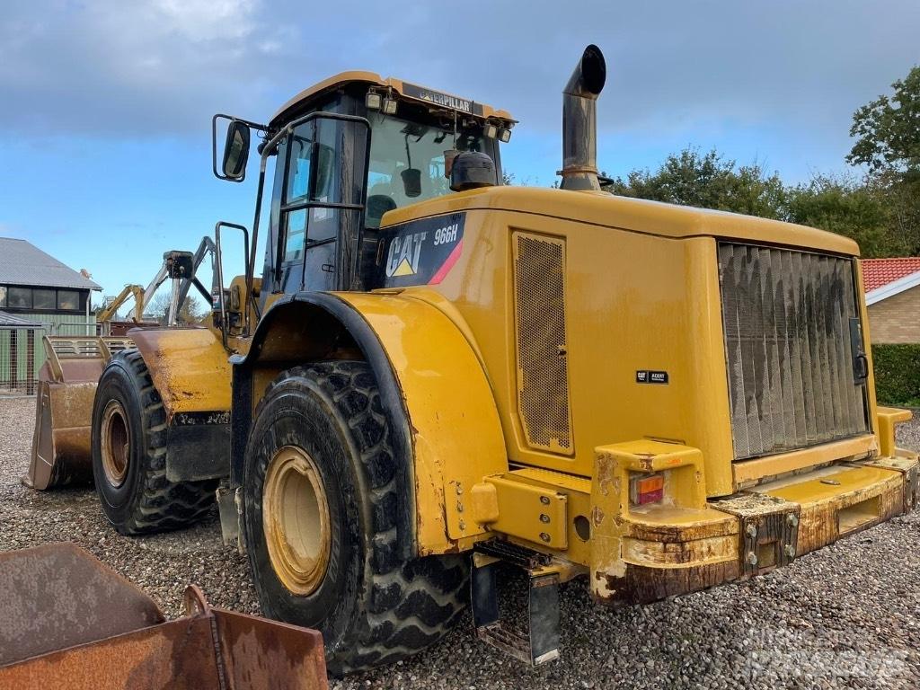 CAT 966H Колесни товарачи