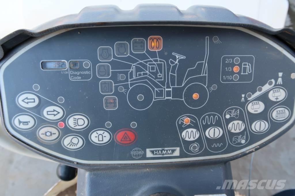 Hamm HD 12 VV Двойни барабанни ролки
