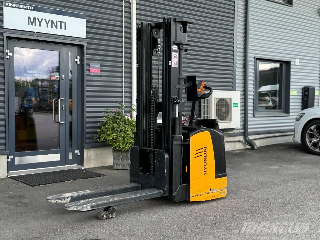 Hyundai 15ESR Самоходни товарачи