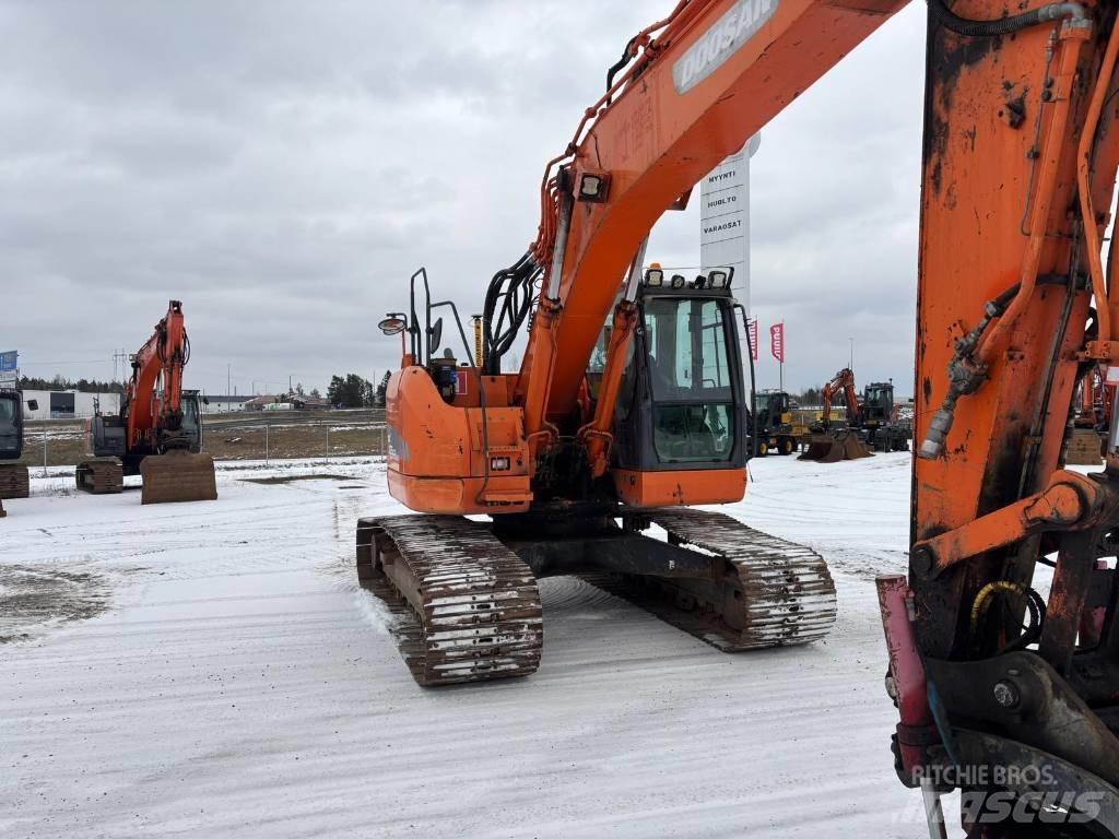 Doosan DX225 LC R Верижен екскаватор