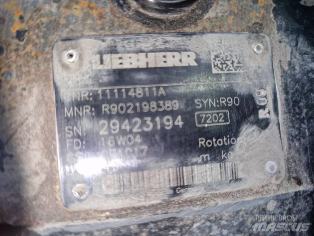Liebherr L 586 Хидравлични