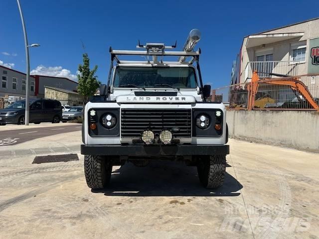 Land Rover Defender Коли