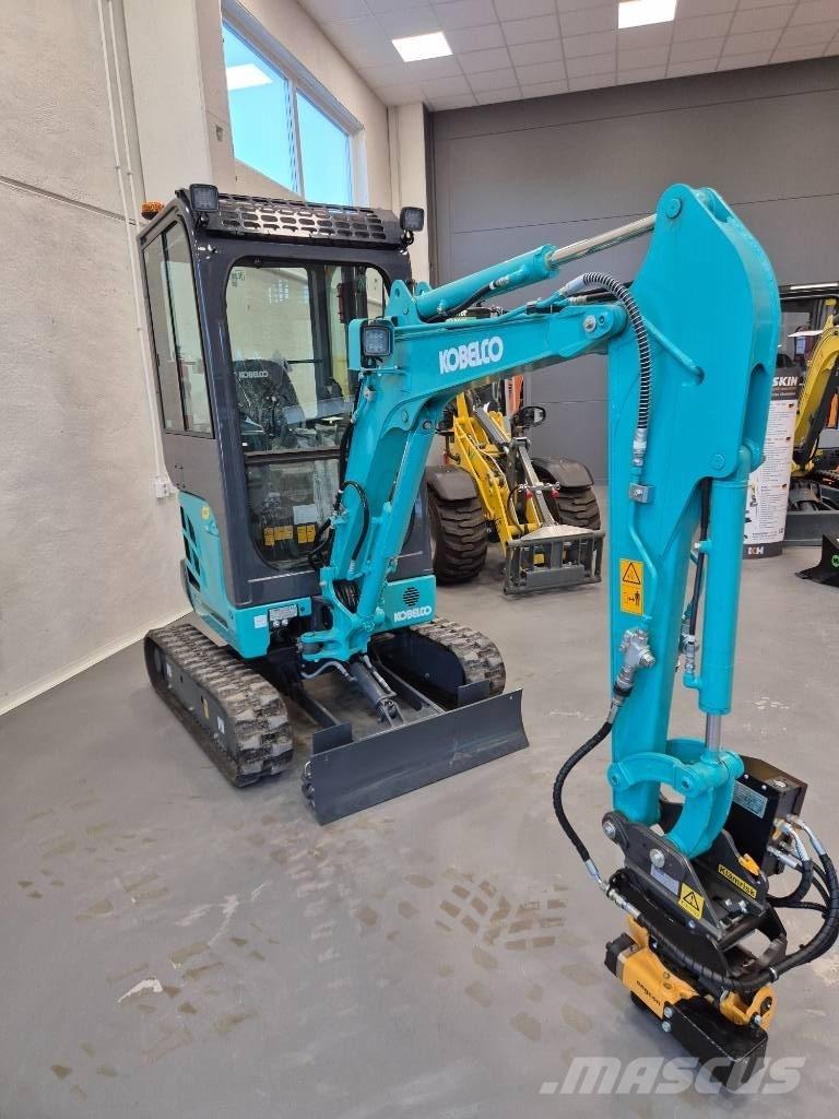 Kobelco SK 17 SR-3E Мини екскаватори < 7 т