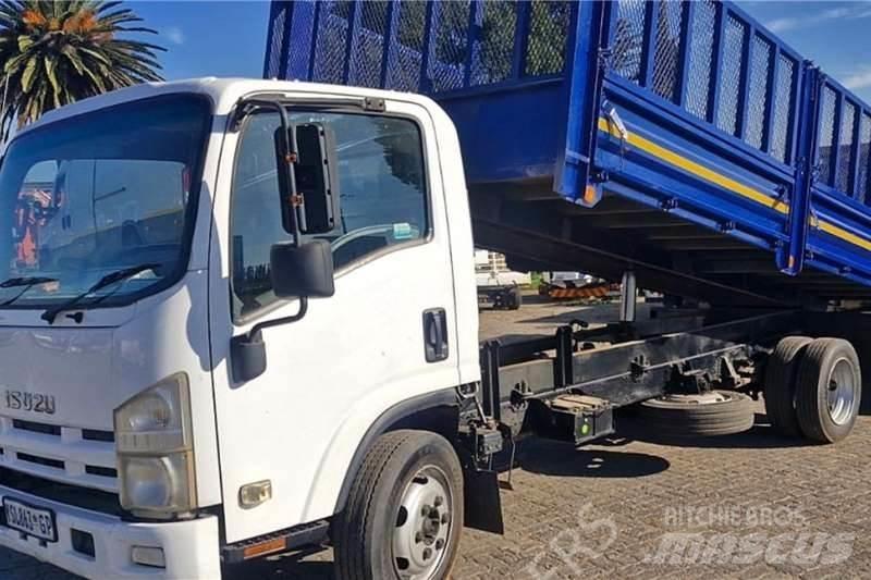 Isuzu NQR500 Други