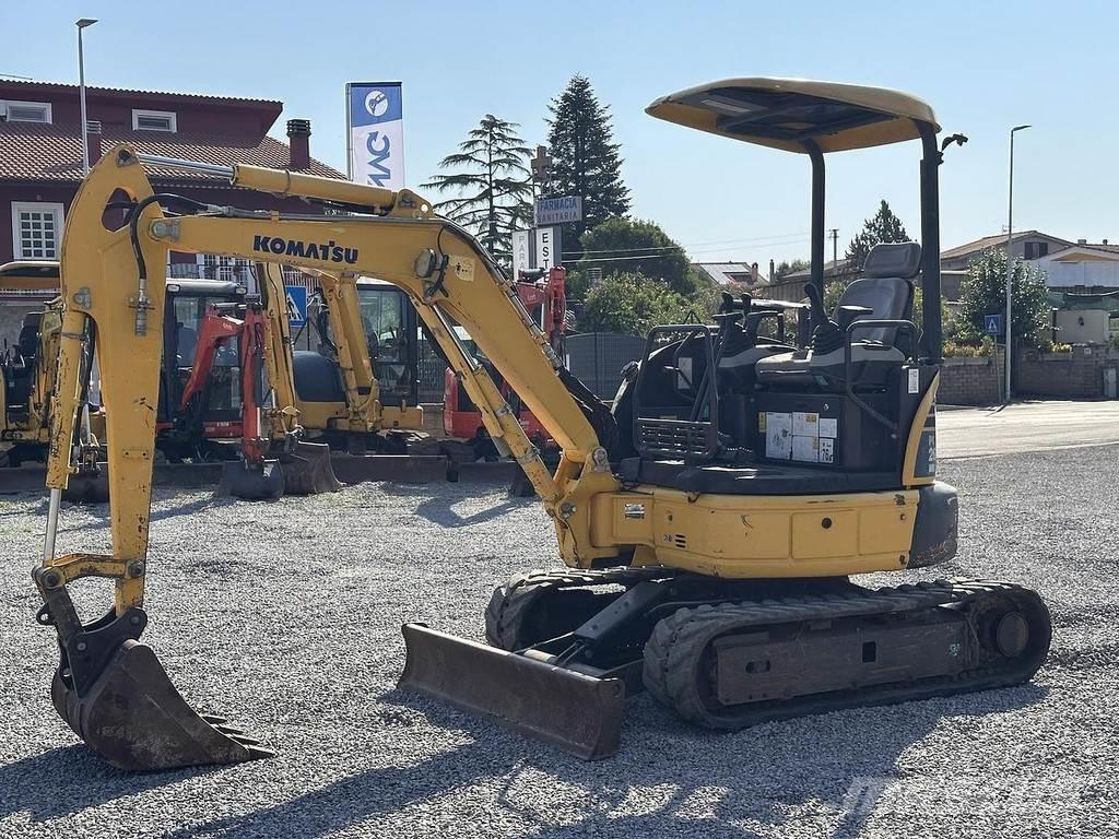 Komatsu PC26MR-3 Мини екскаватори < 7 т
