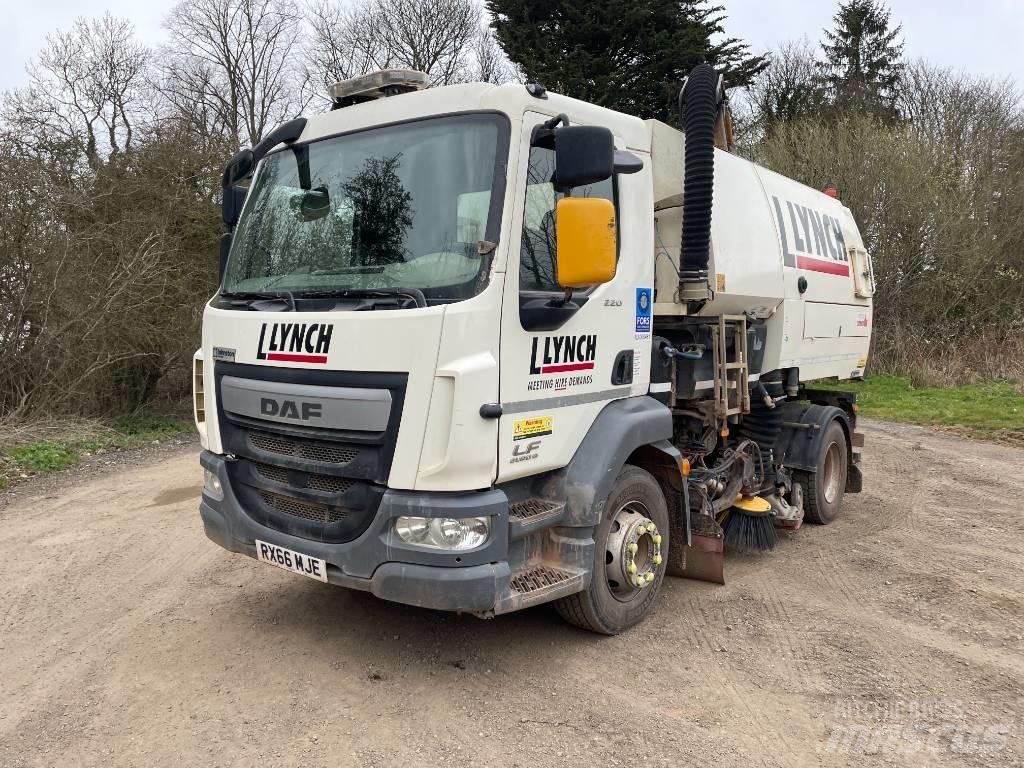 DAF LF 220 Автоматични метачки с четки