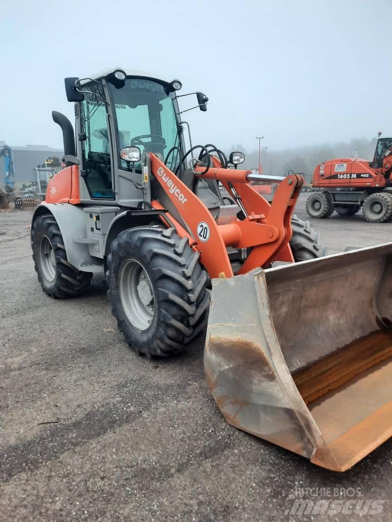 Atlas Weycor AR550 Колесни товарачи