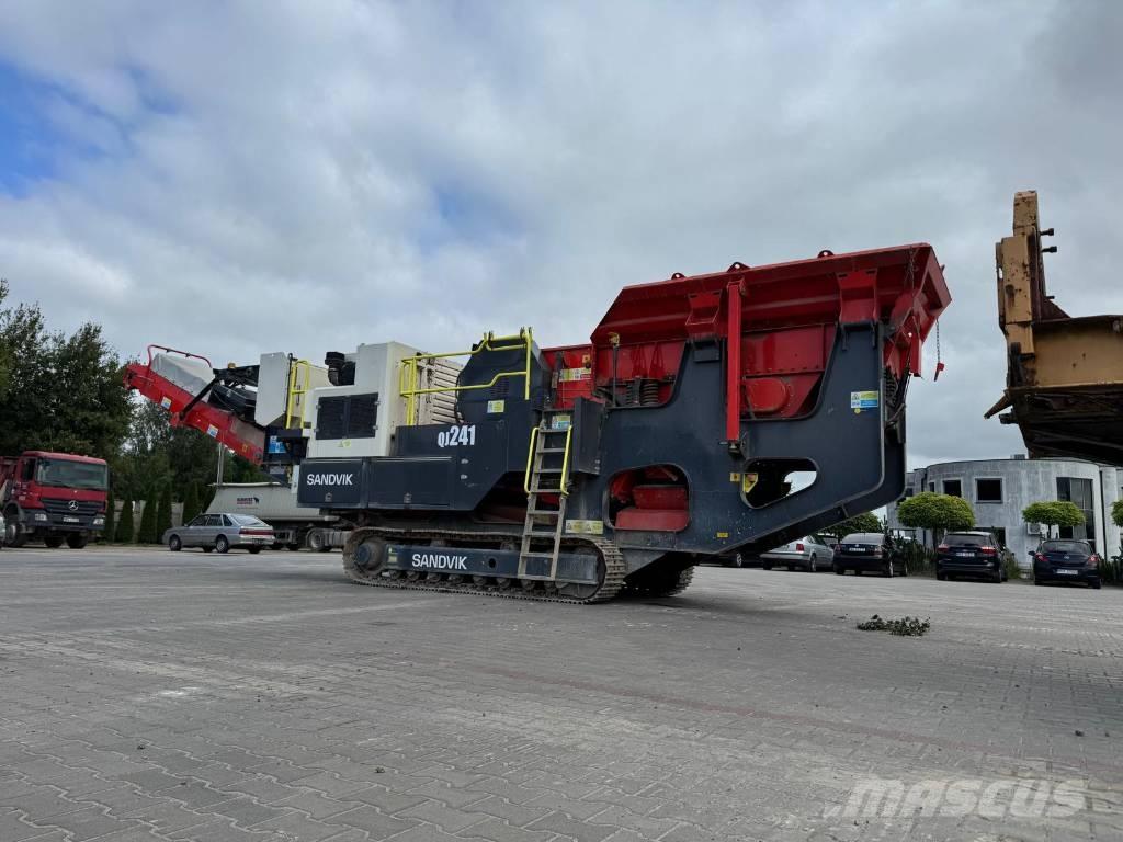 Sandvik QJ 241 Мобилни трошачки
