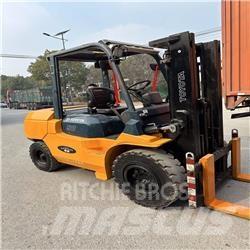 Toyota 02-7FDA50 Дизелови камиони