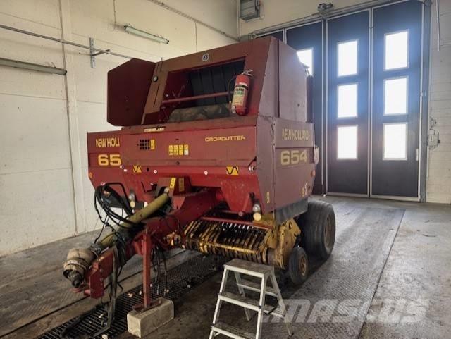 New Holland 654 Сламопреси за кръгли бали
