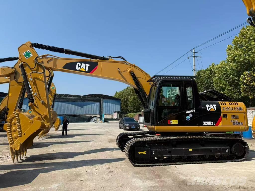 CAT 320 D Верижен екскаватор