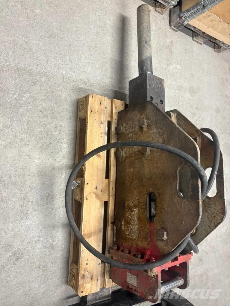  Huppi 402 Чукове/Раздробители
