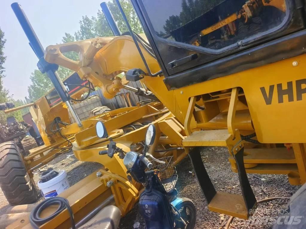 CAT 140H Грейдери