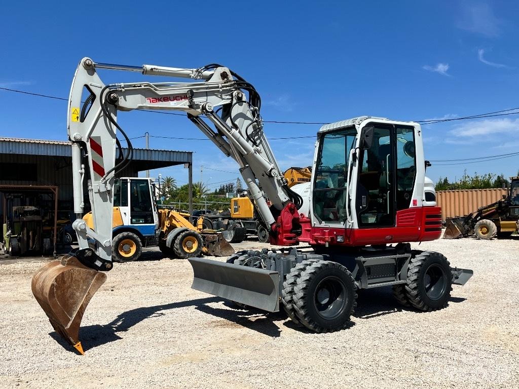 Takeuchi TB 295 Колесни екскаватори
