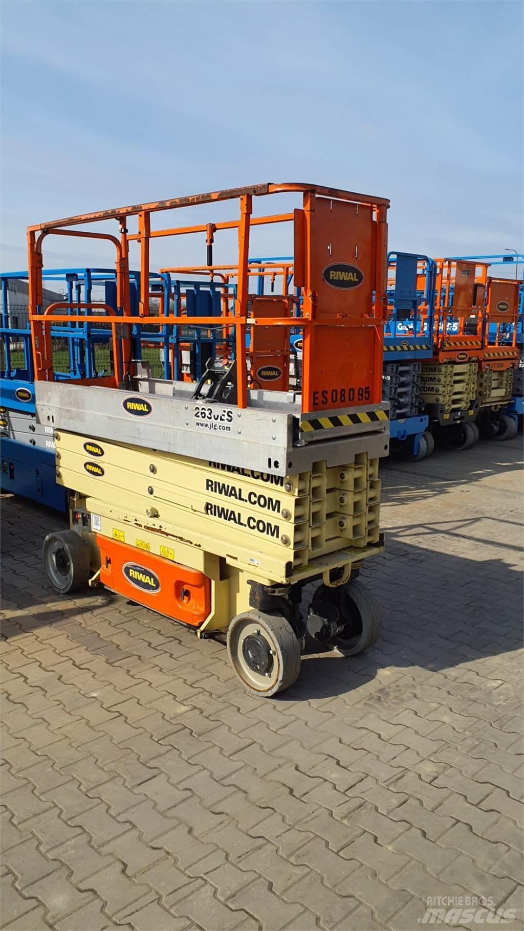 JLG 2630ES Ножични работни платформи