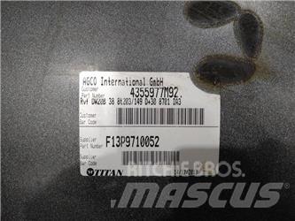 Massey Ferguson 7718 Колелета/Гуми