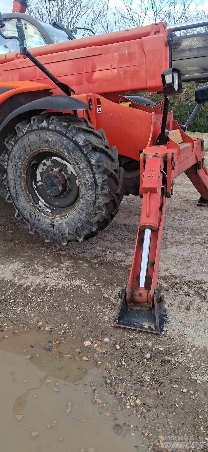 Manitou MT1440 Телескопични товарачи