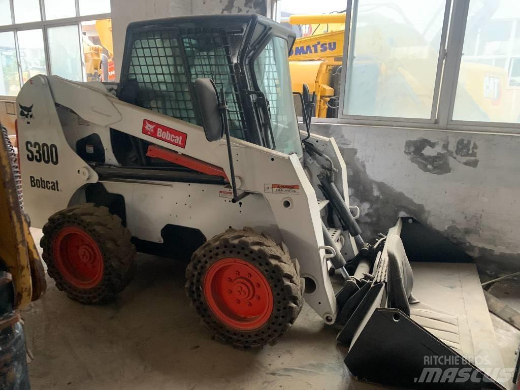Bobcat S 300 Мини товарачи
