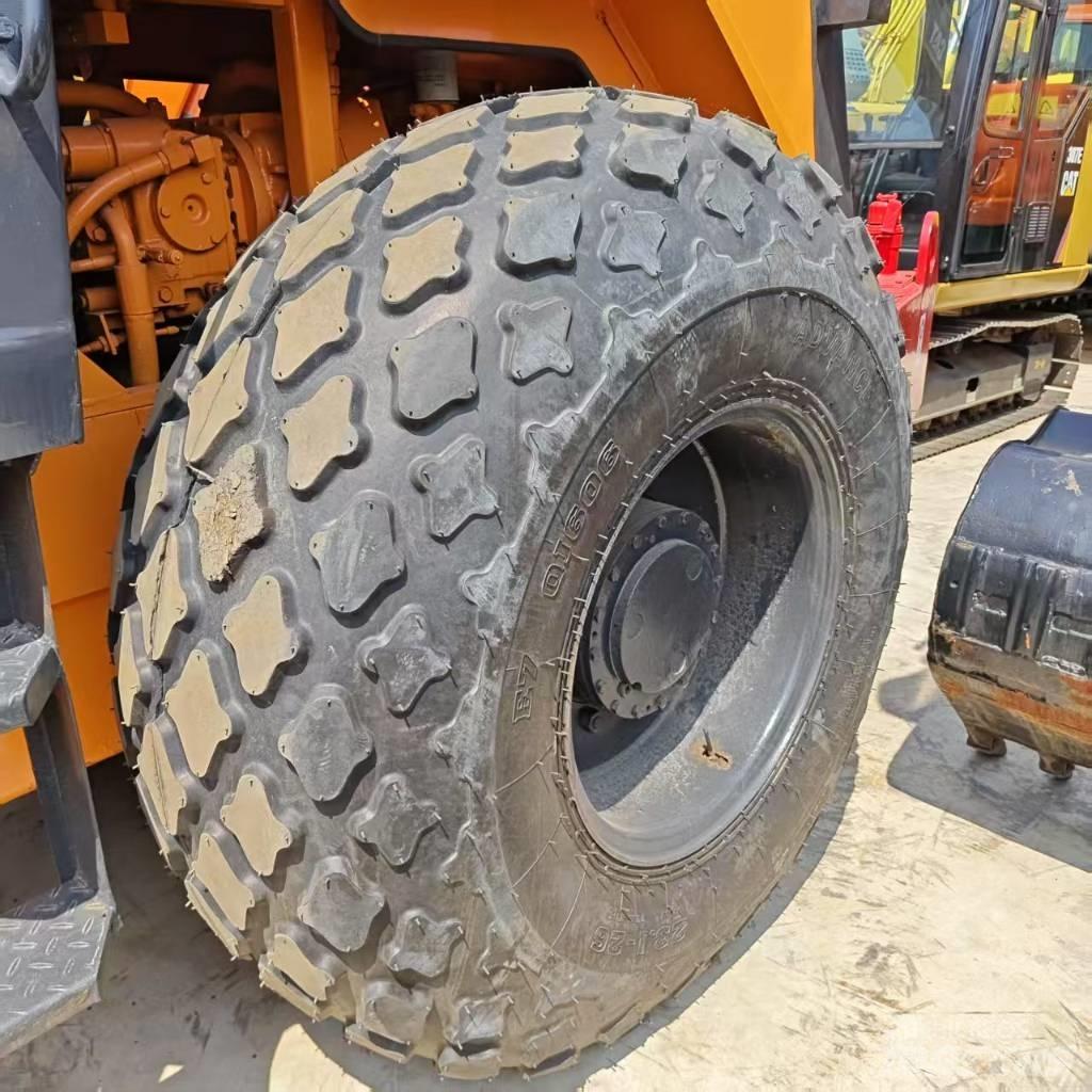 Dynapac CA25D Еднобарабанни ролки
