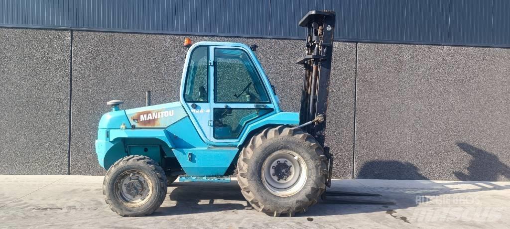 Manitou M 26.4 Камиони за херавни местности
