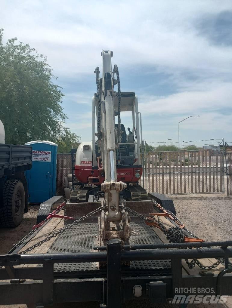 Takeuchi TB230RA Аксесоари и резервни части за пробивни машини