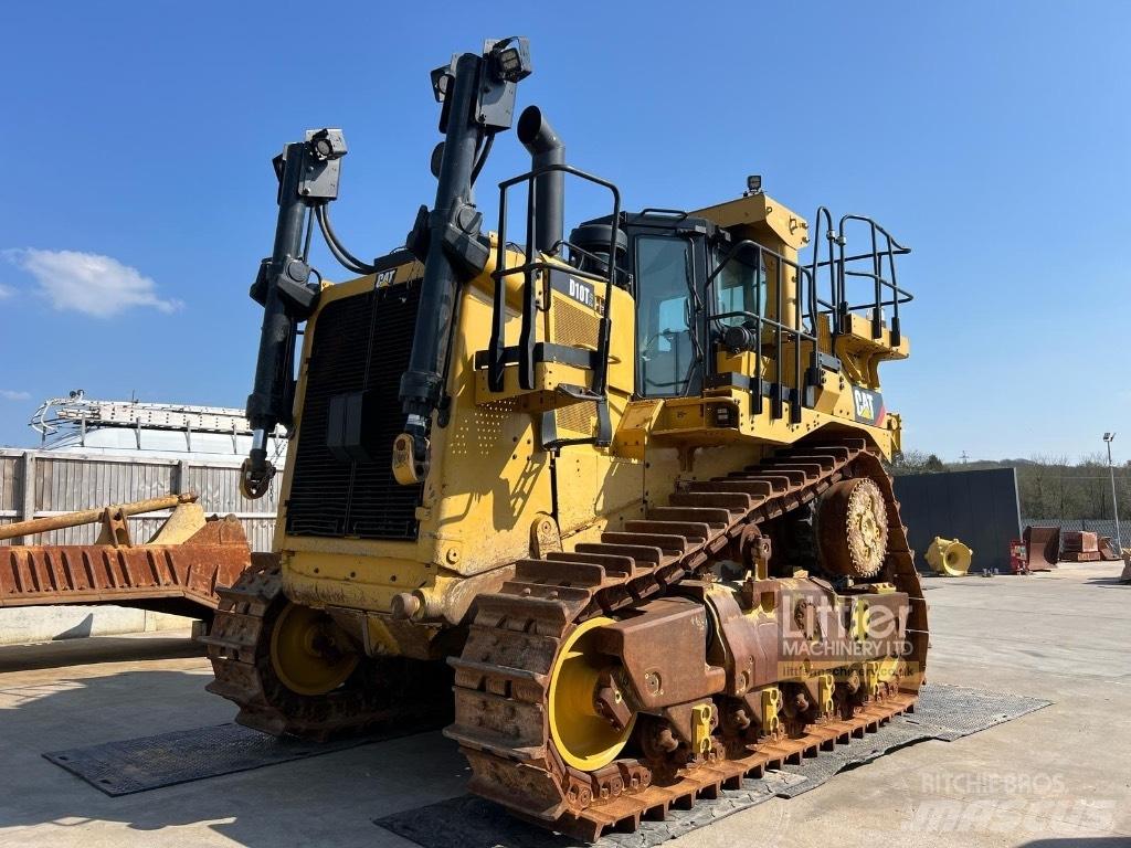CAT D 10 T 2 Верижни булдозери
