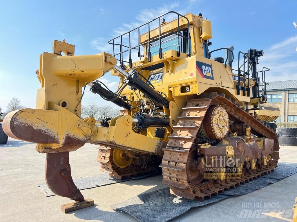 CAT D 10 T 2 Верижни булдозери
