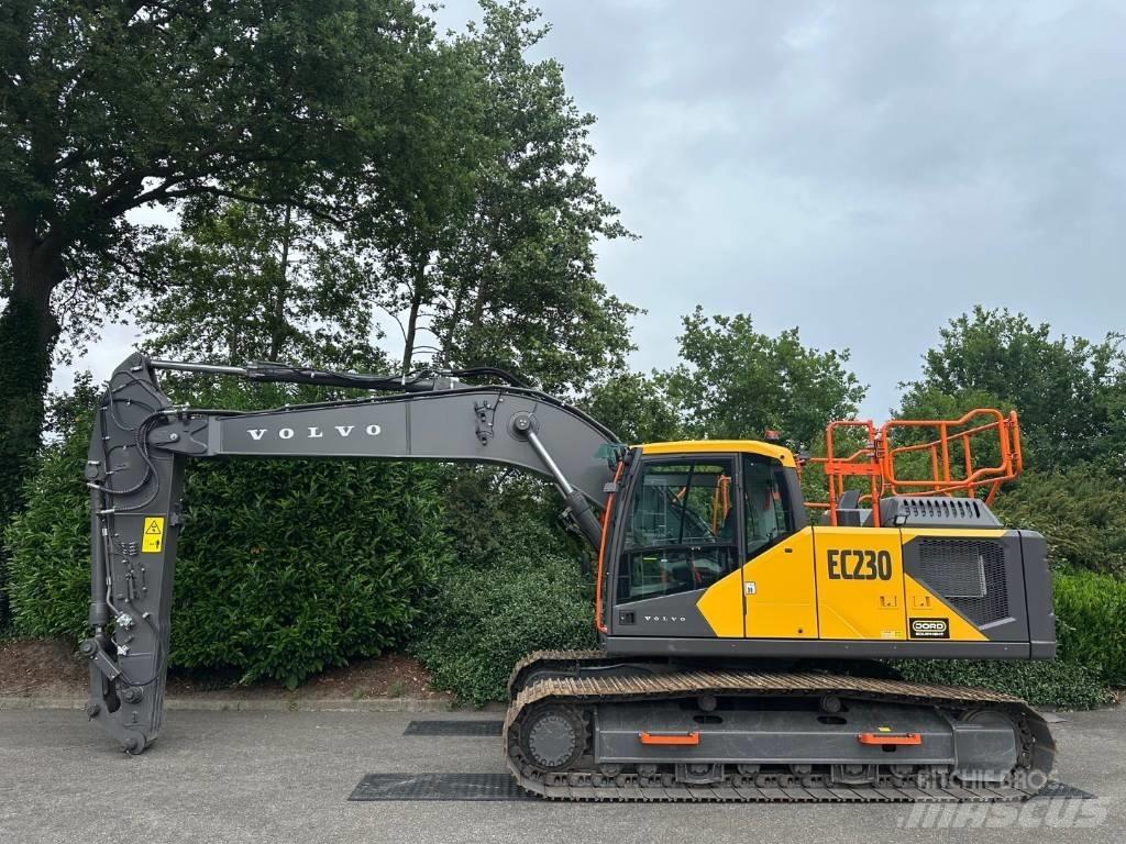 Volvo EC 230 Верижен екскаватор