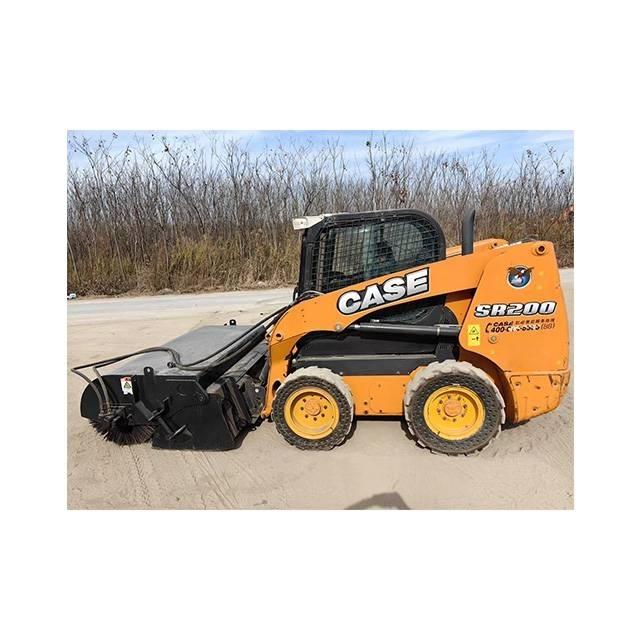 CASE SR 200 Мини товарачи
