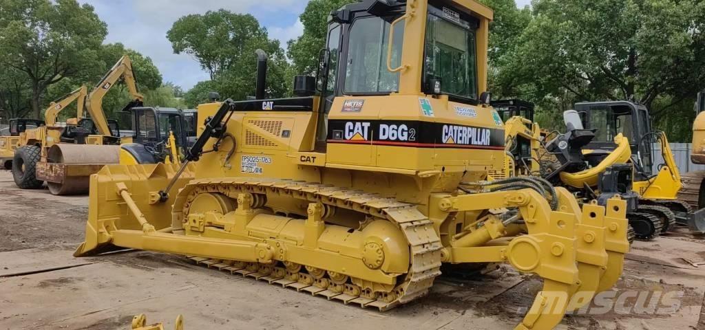 CAT D 6 G Верижни булдозери
