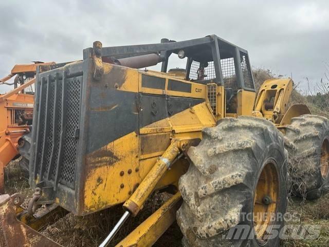 CAT 528 Скидери
