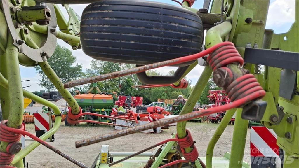 CLAAS Volto 900 Гребла и сенообръщачки