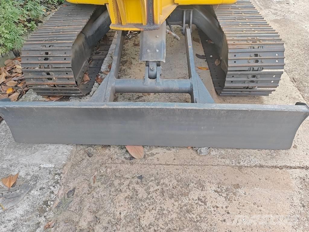 Komatsu PC 55 MR Мини екскаватори < 7 т
