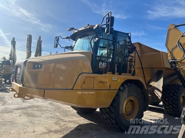 CAT 730 Дъмпери/моторни превозни средства