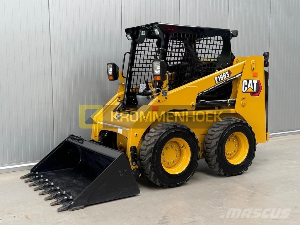 CAT 216 B3 Мини товарачи

