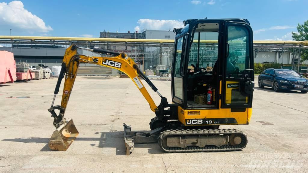 JCB 19 C Мини екскаватори < 7 т